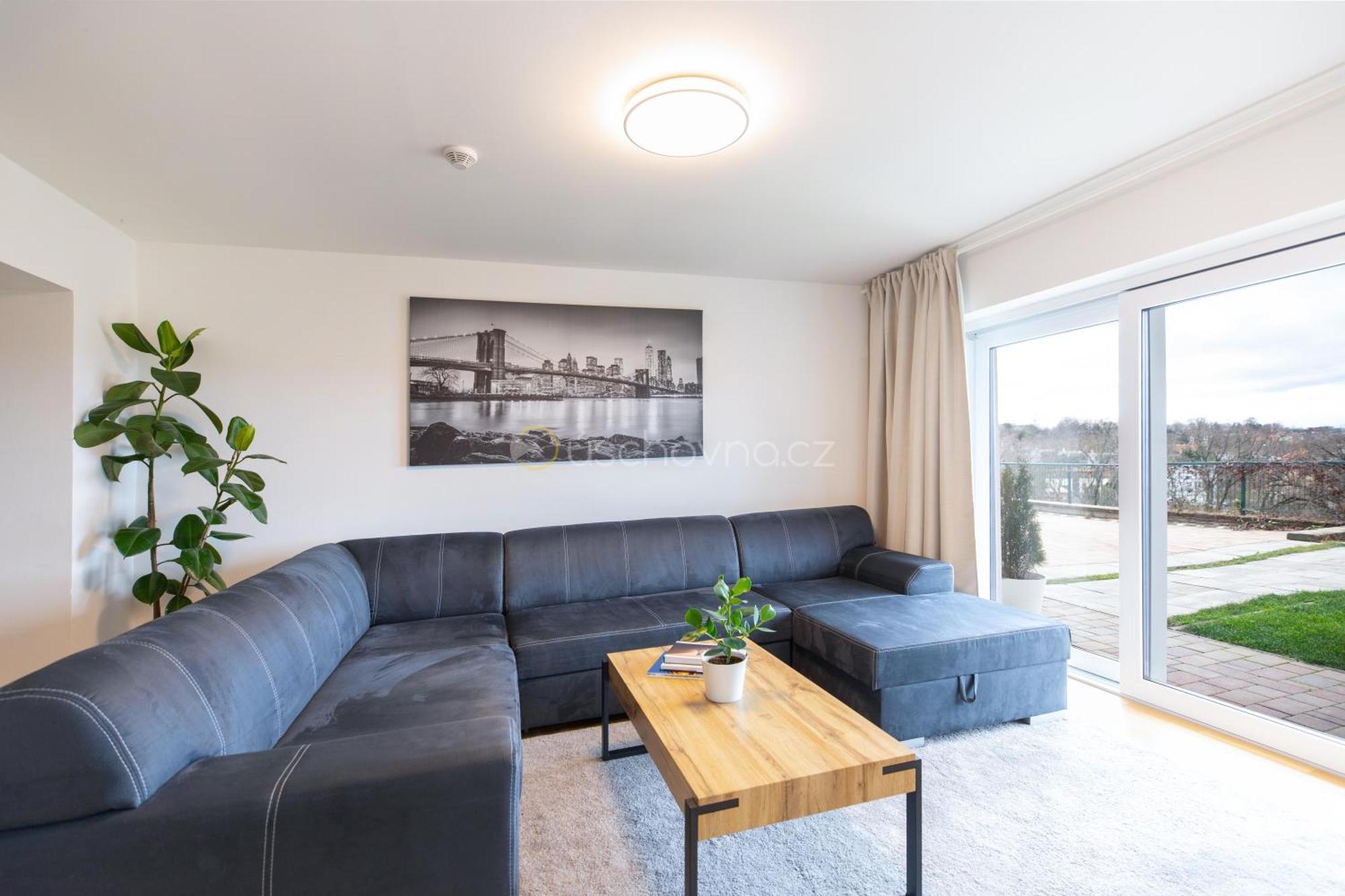 Airport Luxury Apartment & Spa Praga Exterior foto