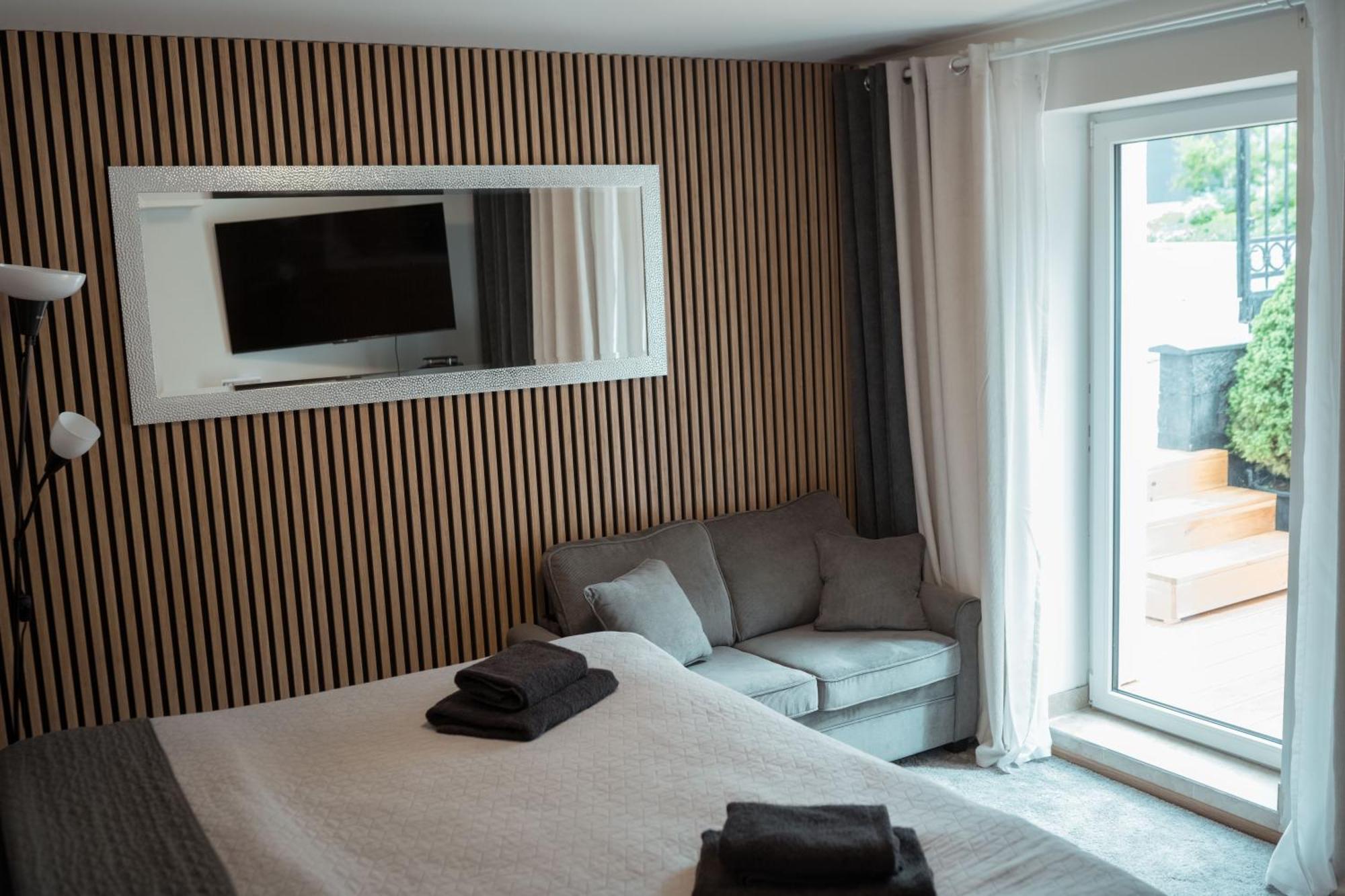 Airport Luxury Apartment & Spa Praga Quarto foto