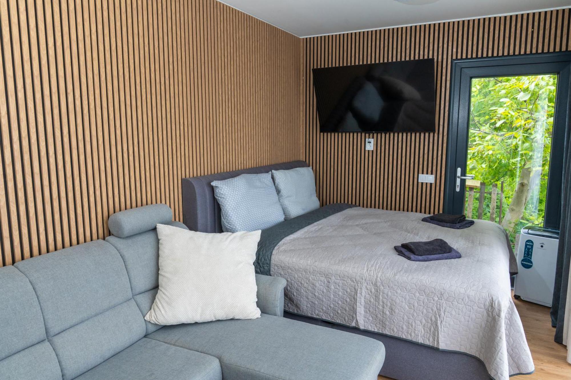 Airport Luxury Apartment & Spa Praga Quarto foto